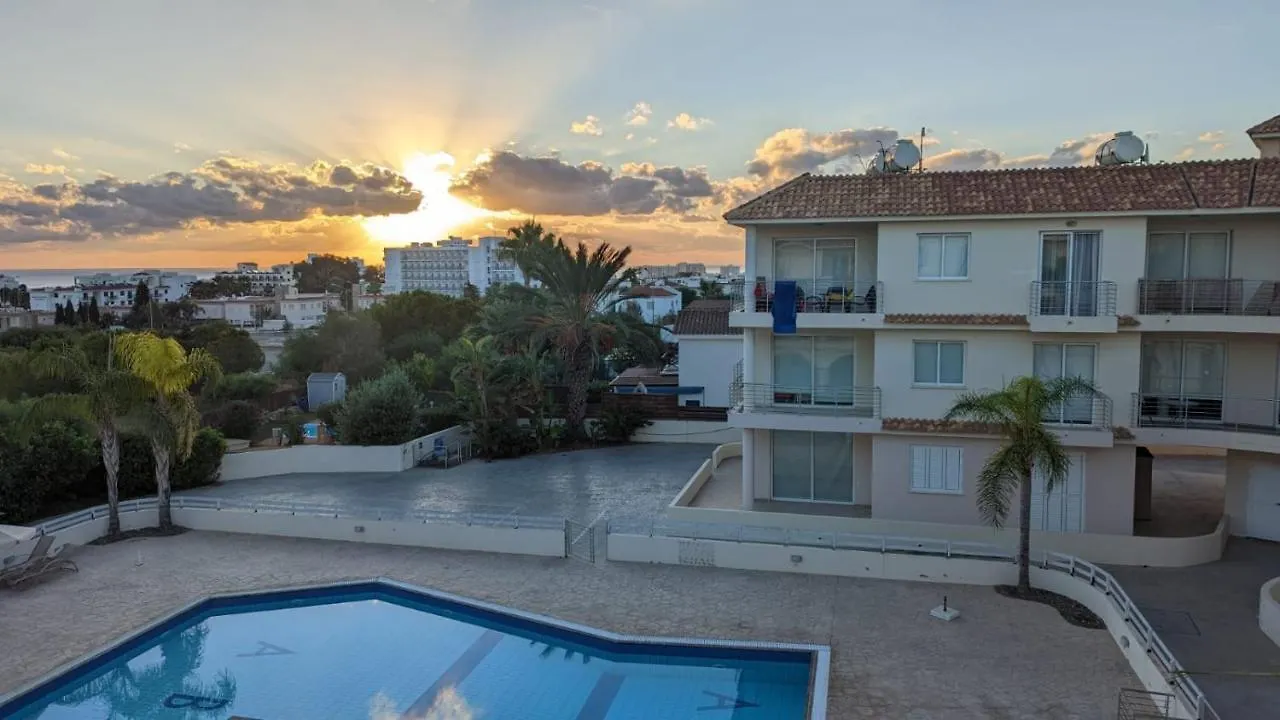 Luxury 2-Bedroom Apt. With Seaview Protaras 0*,