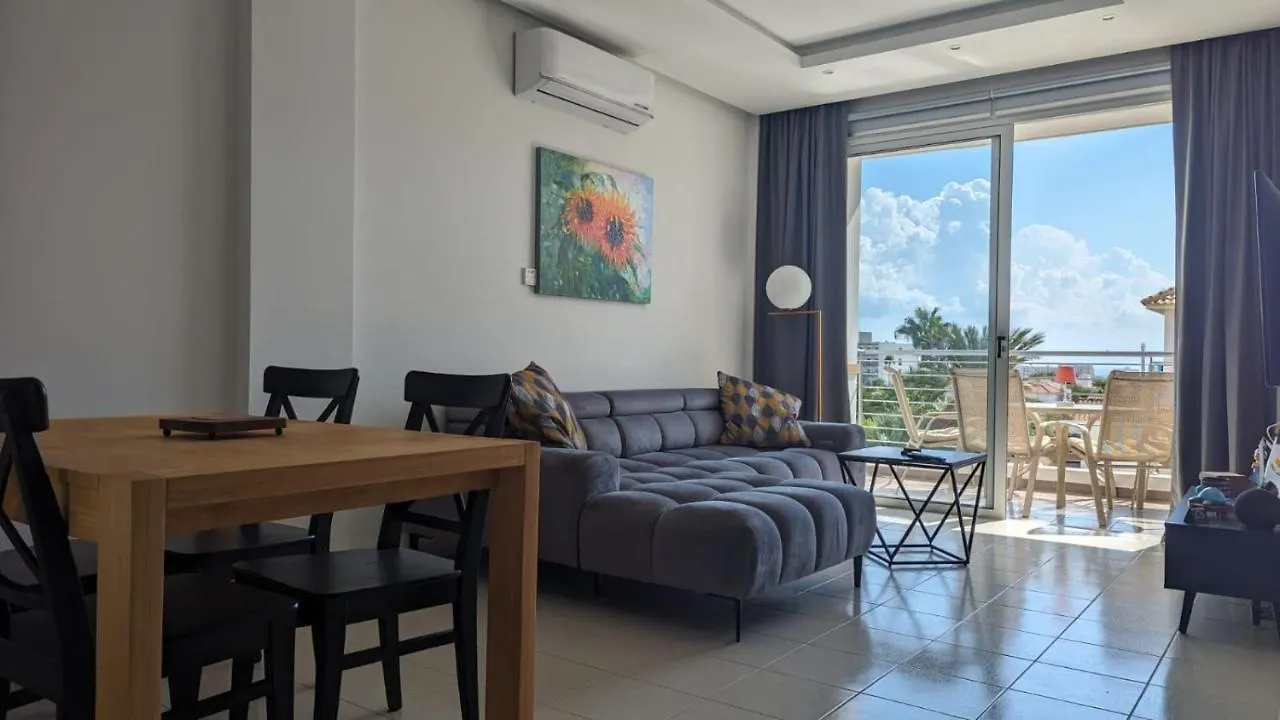 아파트 Luxury 2-Bedroom Apt. With Seaview 프로타라스