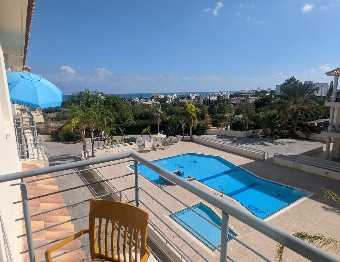 Luxury 2-Bedroom Apt. With Seaview 프로타라스